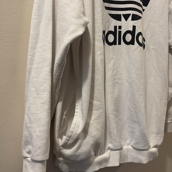 Adidas White crew neck Sweatshirt with Black Logo - women’s medium - pockets - Picture 6 of 8